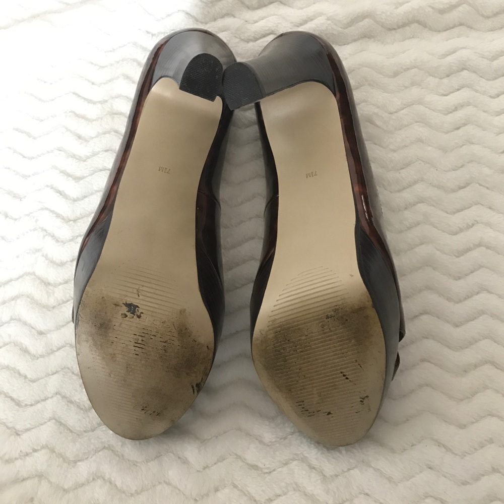 Marc Fisher Brown Tortoise Print Platform Heels Size 7.5 - Picture 6 of 8